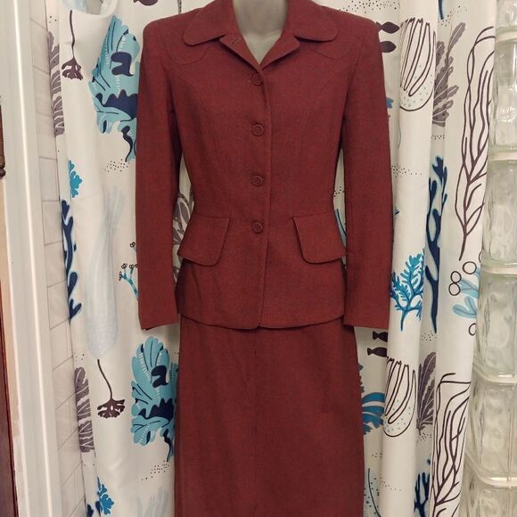 Vintage 40s Town 77 Ladies Skirt Jacket Suit Set - Picture 1 of 8